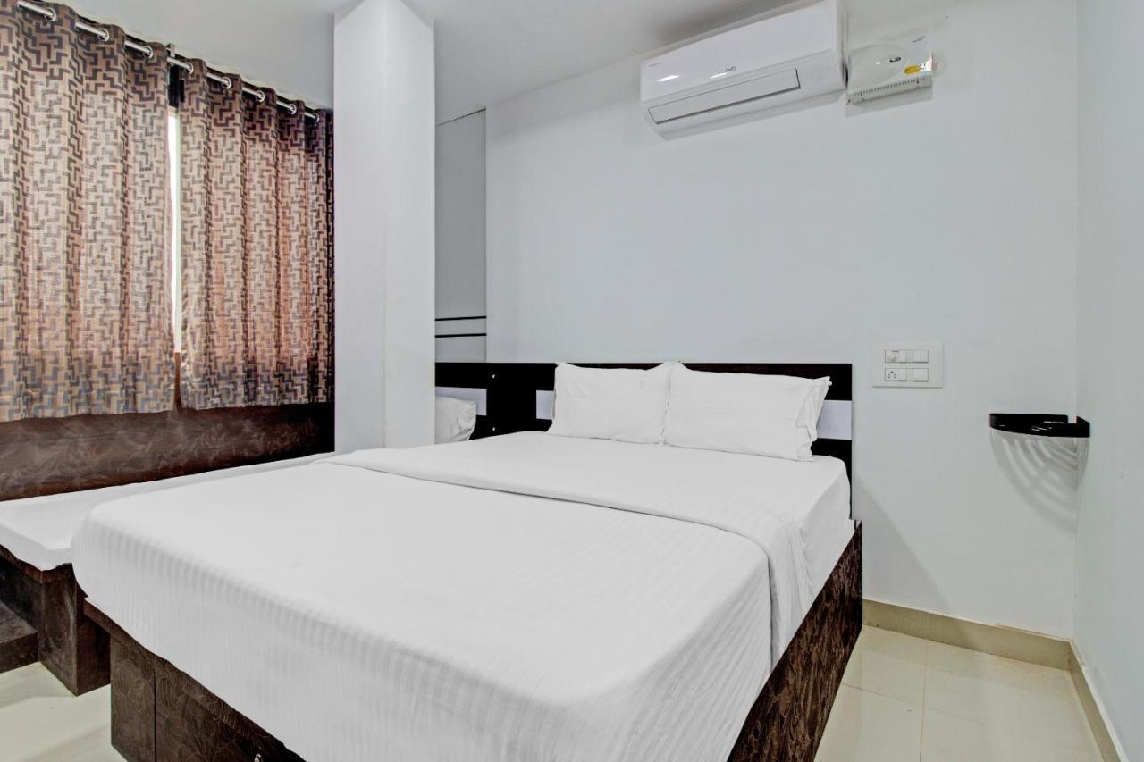 Oyo Flagship 81436 Palace Lodge Мангалор Екстериор снимка