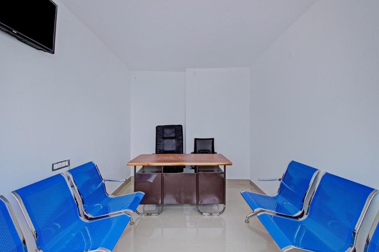 Oyo Flagship 81436 Palace Lodge Мангалор Екстериор снимка